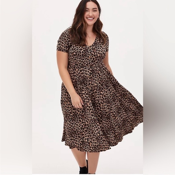 torrid Dresses & Skirts - Torrid Leopard Button-Front Dress Size 2